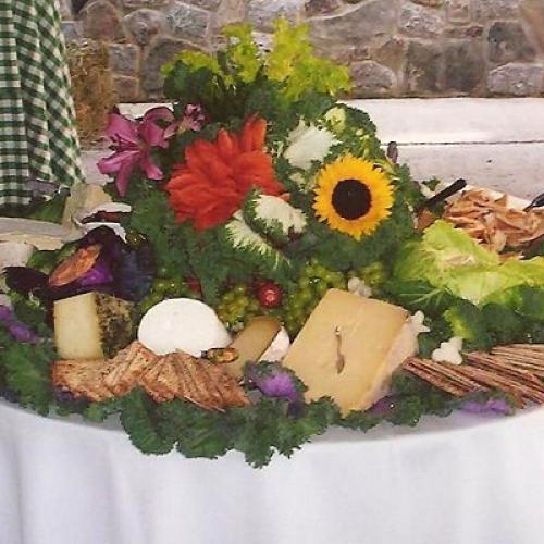 1279657813Table top cheese display-400